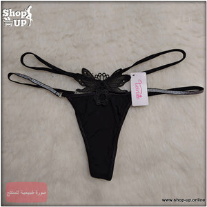 بانتي خيط أسود مزين بفراشة دانتيل وسيور جانبية لامعة باللون الفضي.